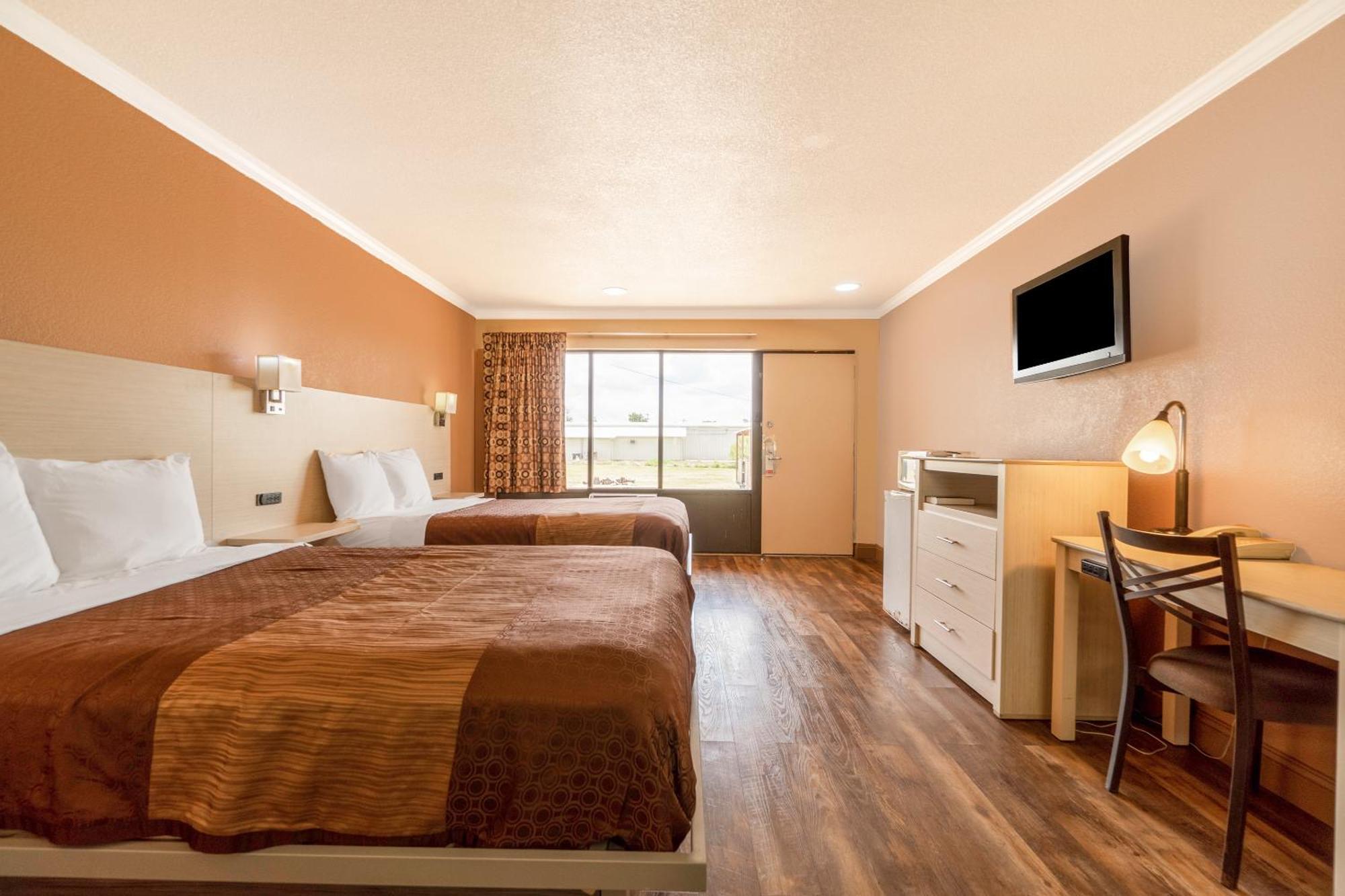 River Valley Motor By Oyo Texas 2*