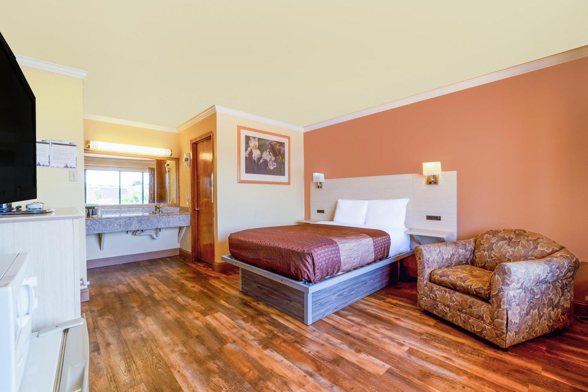 River Valley Motor By Oyo Texas 2* La Grange