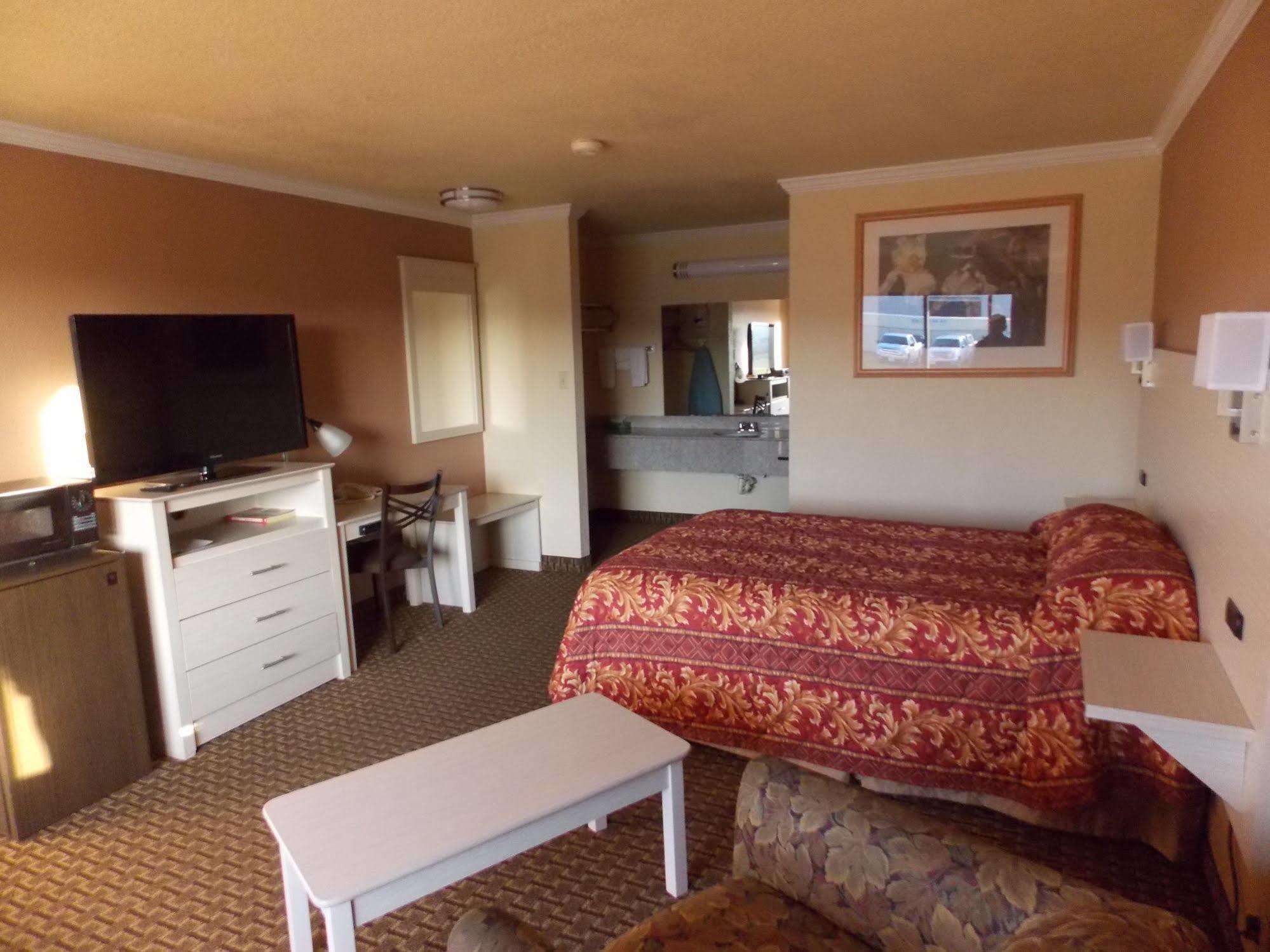 River Valley Motor By Oyo Texas 2*